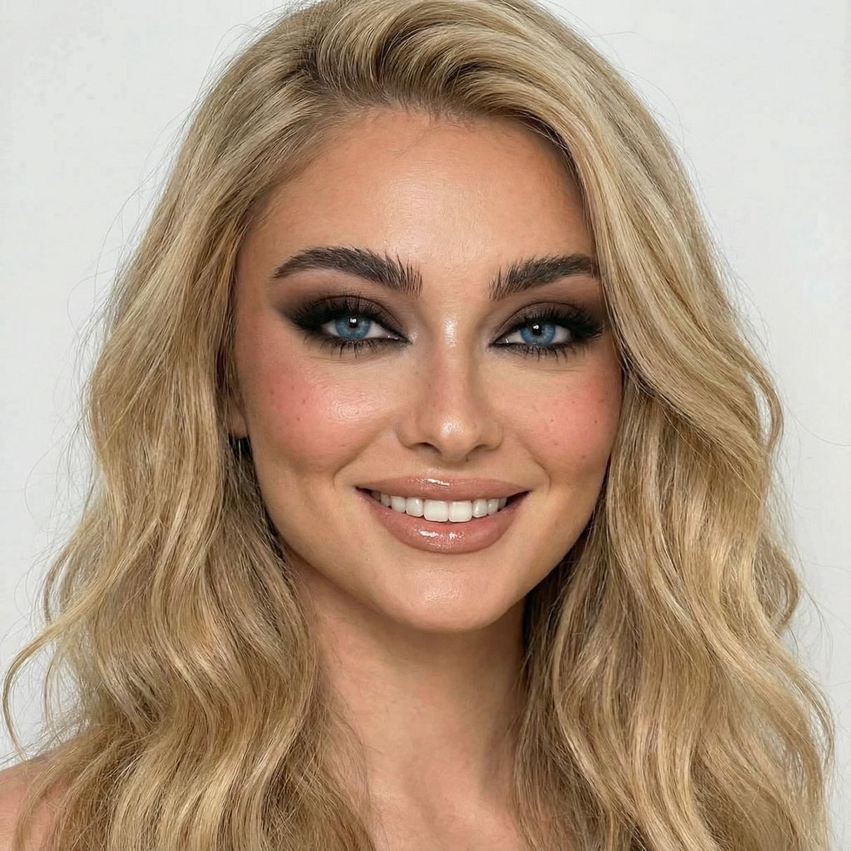 Signature Contour Kit - Natural Glow